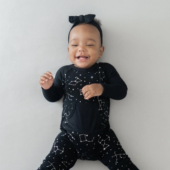 Kyte NWT Bamboo Pajamas Sleeper Longall in Midnight Constellation Black - Picture 3 of 8